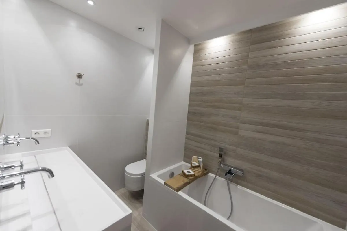 Yacht Apartment Paris