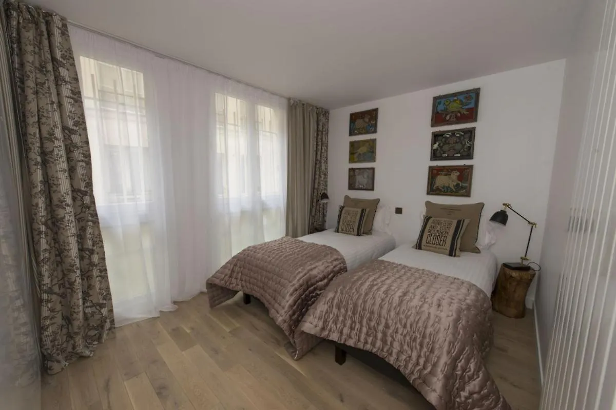 Yacht Apartment Paris 0*,  France